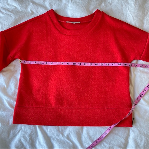 LOFT Boxy Quilted Side-Zip Red Top - Picture 4 of 8